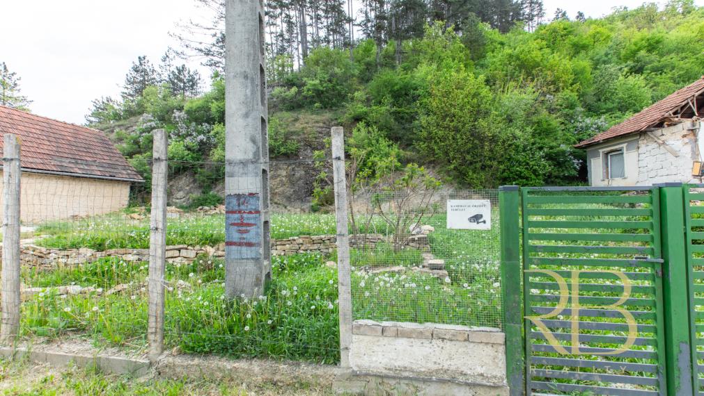 NA PREDAJ _stavebný pozemok_Národný park_ Színpetri