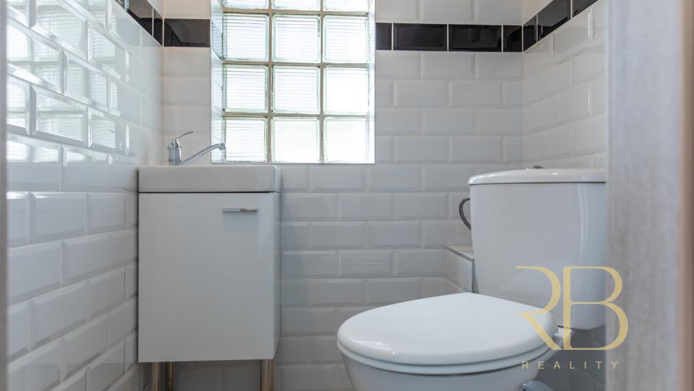 NA PREDAJ _rekreačný dom_ 3 iz. _komplet rekonšt._Rakaca