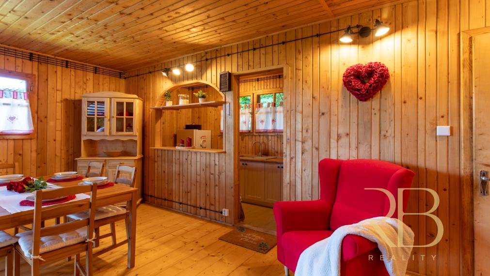 NA PREDAJ _autentická chalupa pri jazere Rakaca