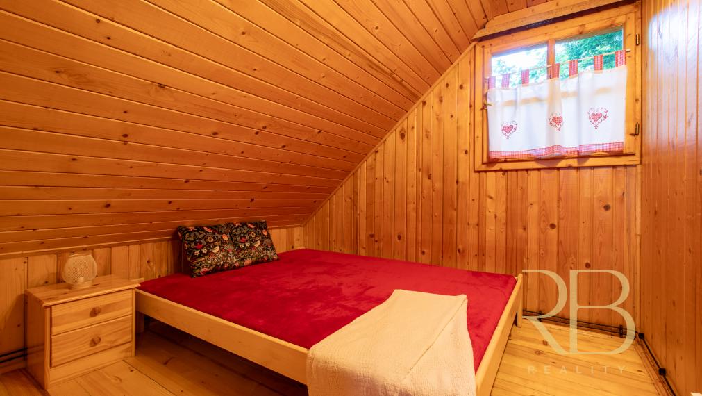 NA PREDAJ _autentická chalupa pri jazere Rakaca