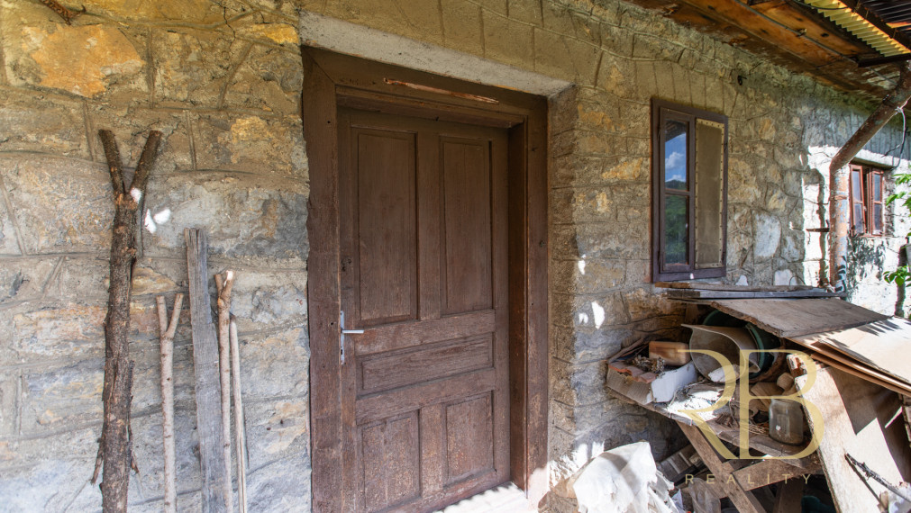 NA PREDAJ _Vidiecky dom_Národný park Aggtelek _ Színpetri