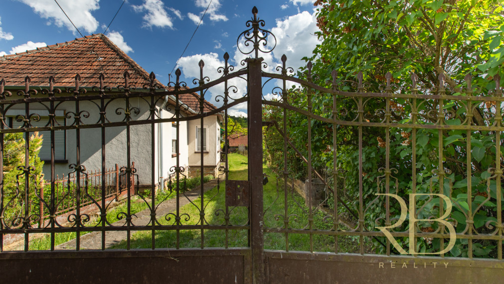 NA PREDAJ _Vidiecky dom_Národný park Aggtelek _ Színpetri