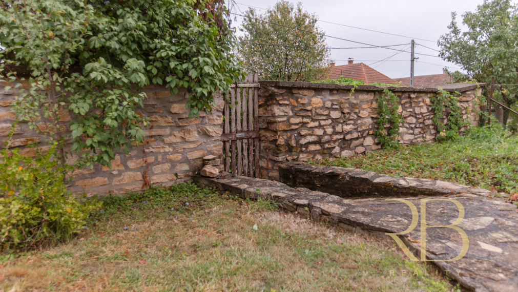 NA PREDAJ _ Rodinný dom v prostredí maďarského vidieka