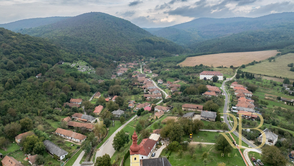 NA PREDAJ _ Rodinný dom v prostredí maďarského vidieka