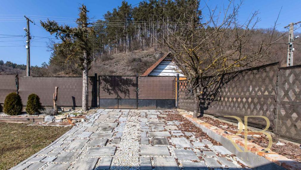 NA PREDAJ _ vidiecky dom_Národný park Aggtelek _ Színpetri