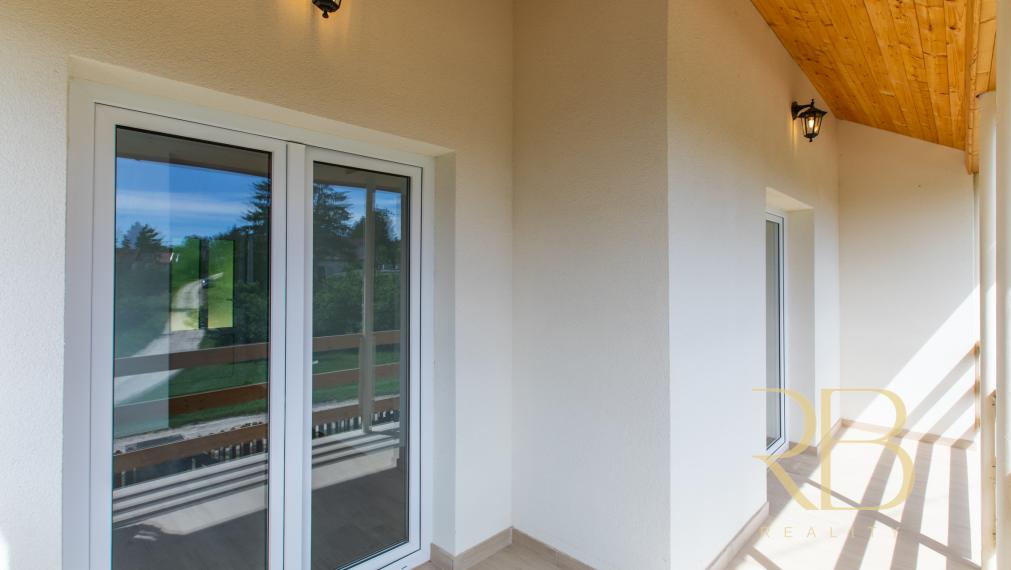 NA PREDAJ _rekreačný dom_ 3 iz. _komplet rekonšt._Rakaca