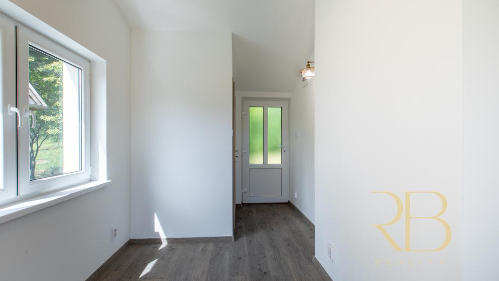 NA PREDAJ _rekreačný dom_ 3 iz. _komplet rekonšt._Rakaca