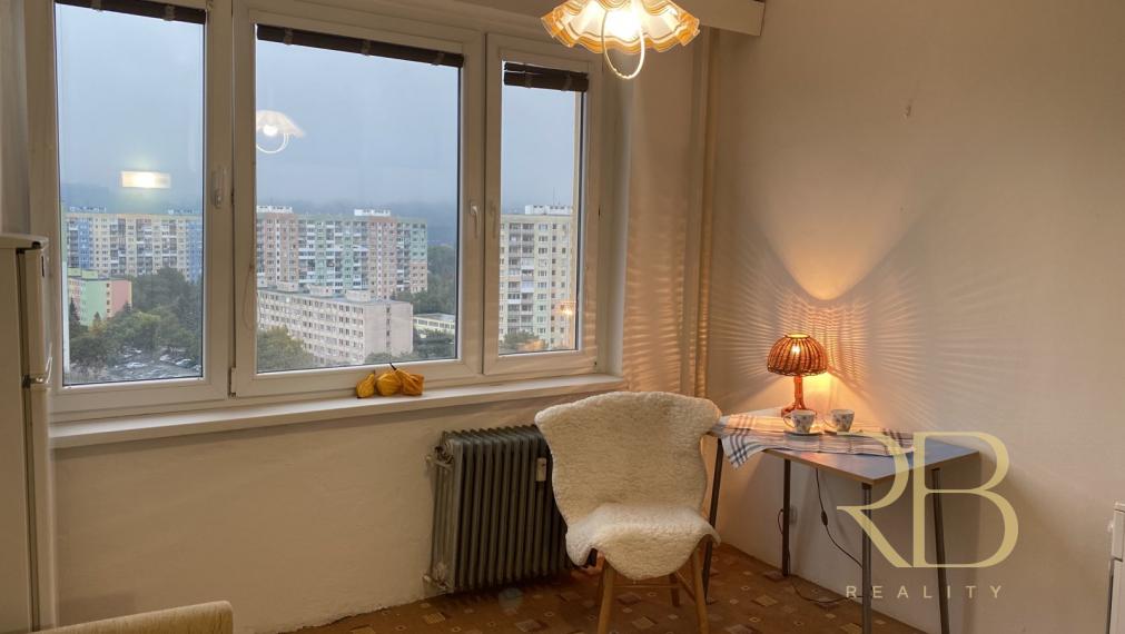 3 izbový byt, komplet rekonštrukcia -Staré Mesto