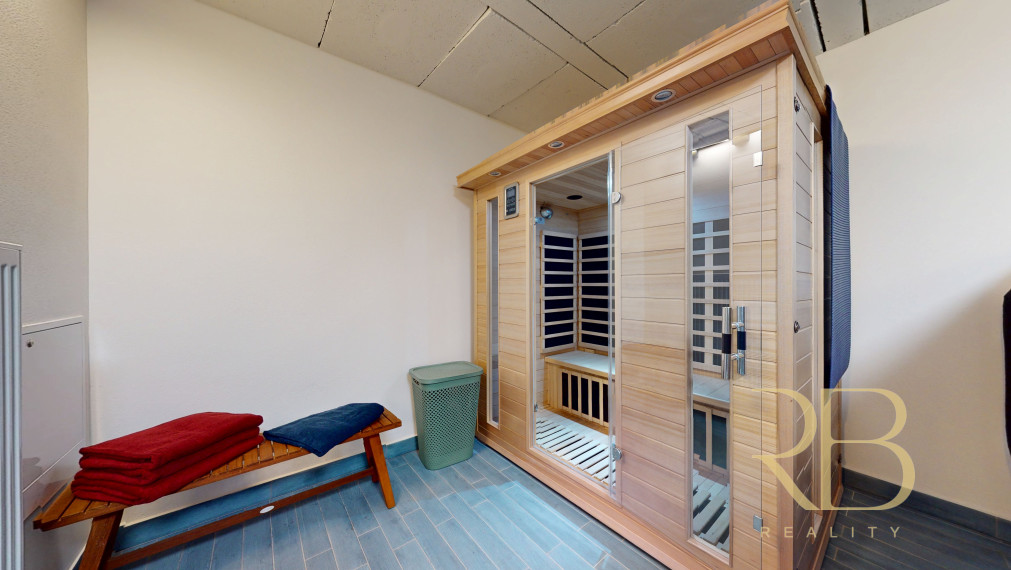 NA PREDAJ _ vidiecky dom_Národný park Aggtelek _ s  WELLNES ZÓNOU