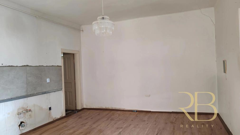 NA PREDAJ _ 2 izb. _ RD _ pozemok 900 m² _ obec Bódvaszilas