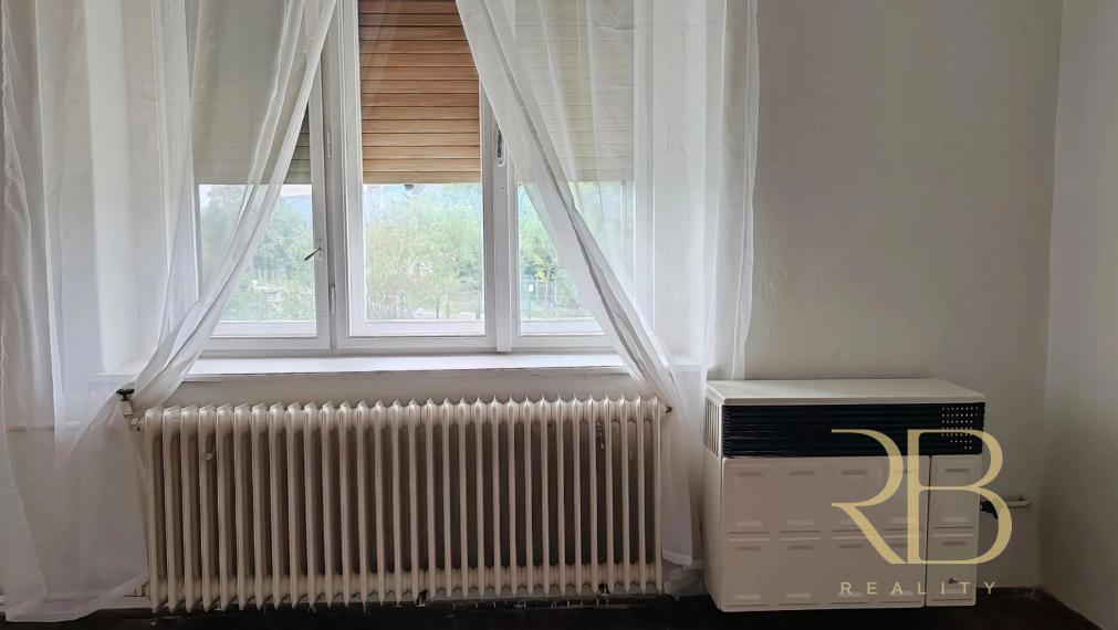 NA PREDAJ _ 2 izb. _ RD _ pozemok 900 m² _ obec Bódvaszilas