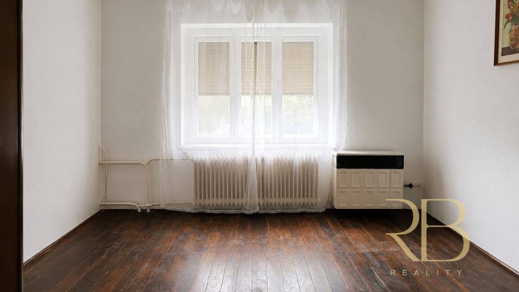 NA PREDAJ _ 2 izb. _ RD _ pozemok 900 m² _ obec Bódvaszilas