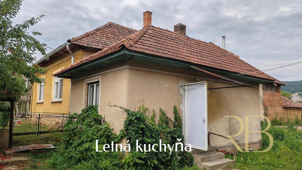 NA PREDAJ _ 2 izb. _ RD _ pozemok 900 m² _ obec Bódvaszilas