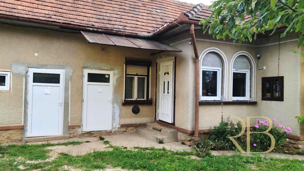 NA PREDAJ _ 2 izb. _ RD _ pozemok 900 m² _ obec Bódvaszilas