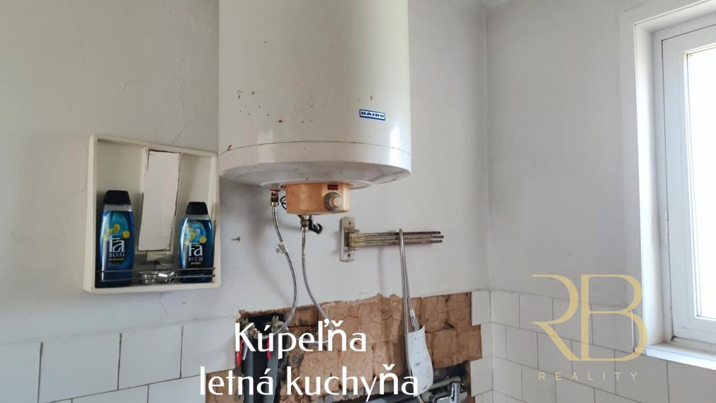 NA PREDAJ _ 2 izb. _ RD _ pozemok 900 m² _ obec Bódvaszilas