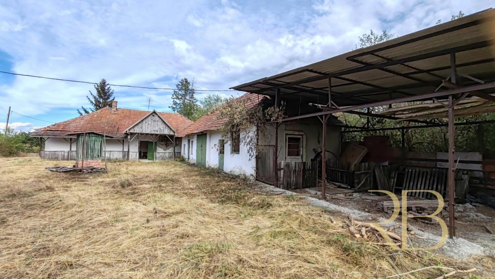 MAĎARSKO_ Poľovnícka usadlosť _ pozemok 4584 m2_ BÜDÖSKÚTPUSZTA