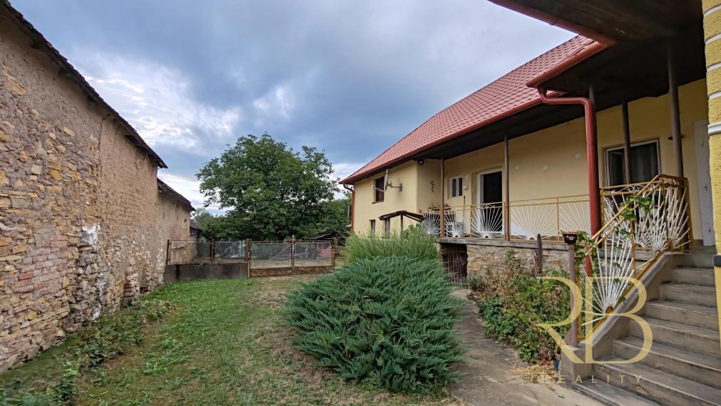 MAĎARSKO _3iz. RD _ pozemok 1815m²_ Bódvarákó v blízkosti Rákocziho jaskyne