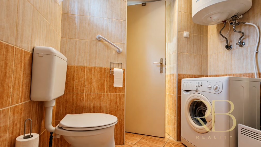 MAĎARSKO _3iz. RD _ pozemok 1815m²_ Bódvarákó v blízkosti Rákocziho jaskyne