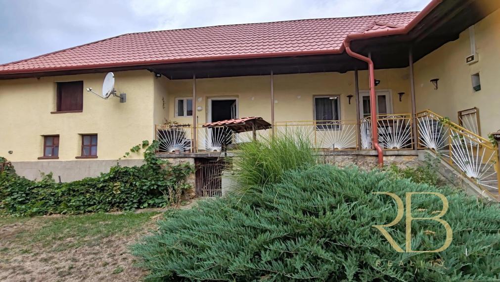 MAĎARSKO _3iz. RD _ pozemok 1815m²_ Bódvarákó v blízkosti Rákocziho jaskyne