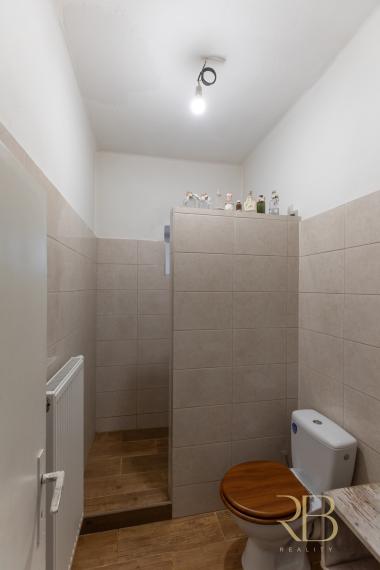 NA PREDAJ _ 3.iz.RD s ateliérom a ďalším zázemím _ Drienovec