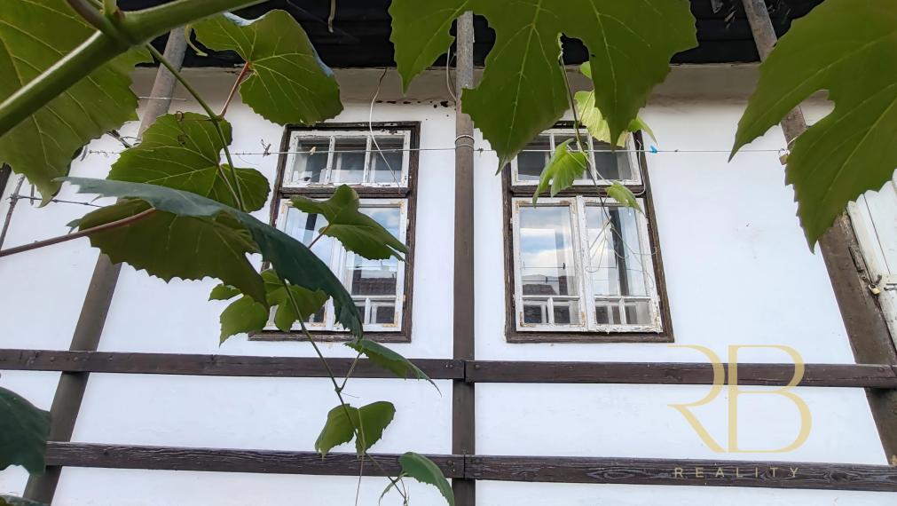 MAĎARSKO _4 iz. RD + malý dom _ pozemok 1568m²_ Tornabarakony