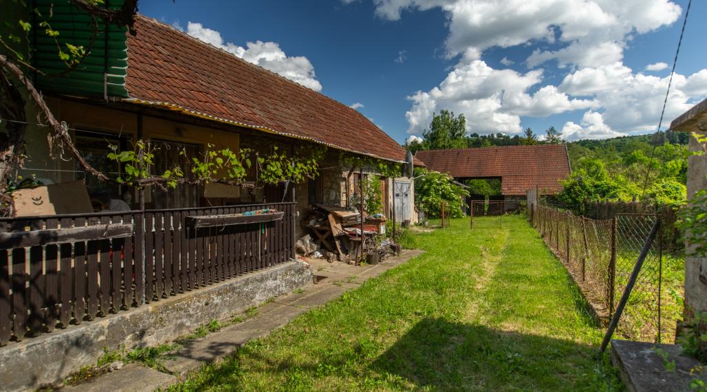 NA PREDAJ _Vidiecky dom_Národný park Aggtelek _ Színpetri