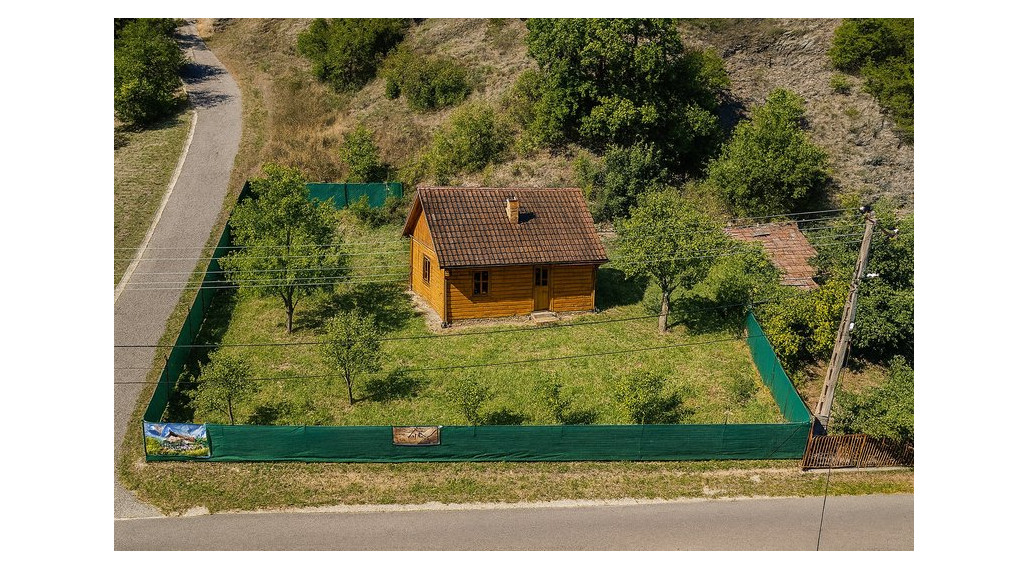 NA PREDAJ _ pozemok v národnom parku obce Szinpetri