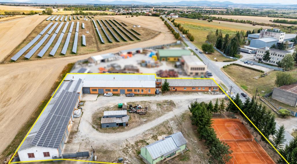 NA PREDAJ _ INVESTIČNÝ KOMERČNÝ AREÁL +tenisový kurt + NOVOSTAVBA RD