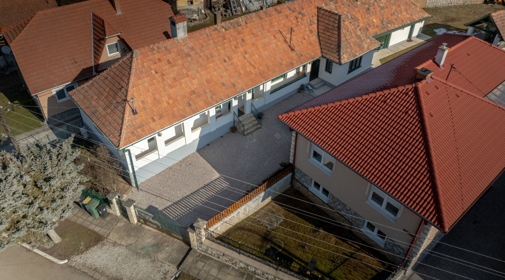 NA PREDAJ _ vidiecky dom_Národný park Aggtelek _ s  WELLNES ZÓNOU