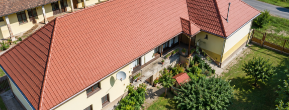MAĎARSKO _3iz. RD _ pozemok 1815m²_ Bódvarákó v blízkosti Rákocziho jaskyne