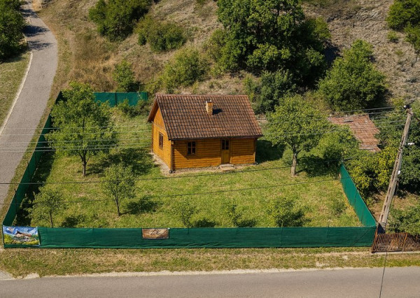 NA PREDAJ _ pozemok v národnom parku obce Szinpetri