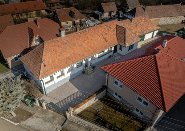 NA PREDAJ _ vidiecky dom_Národný park Aggtelek _ s  WELLNES ZÓNOU